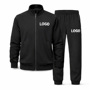 Спортивний костюм з логотипом