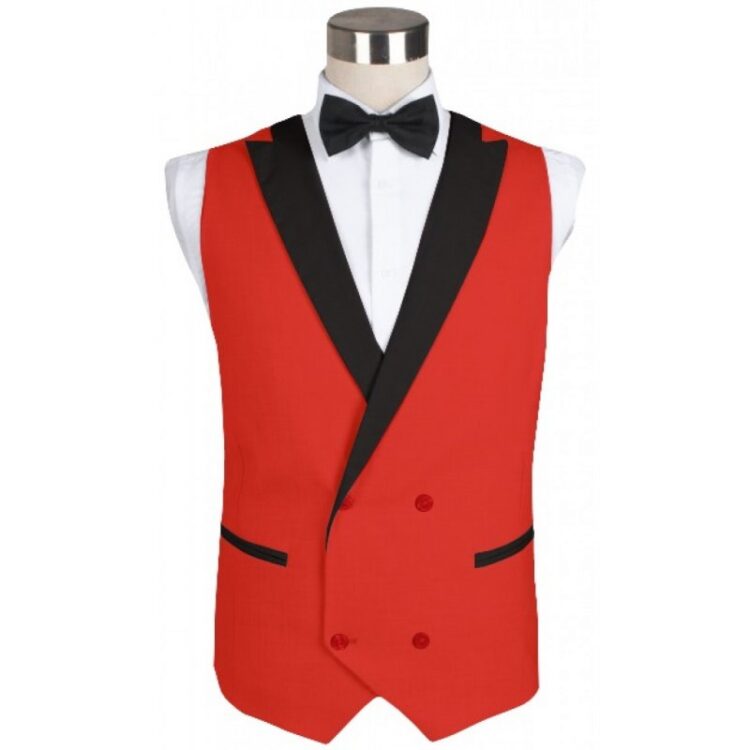 Червоний костюмний жилет для офіціанта з вишитим логотипом ресторану. Приклад уніформи для персоналу HoReCa.